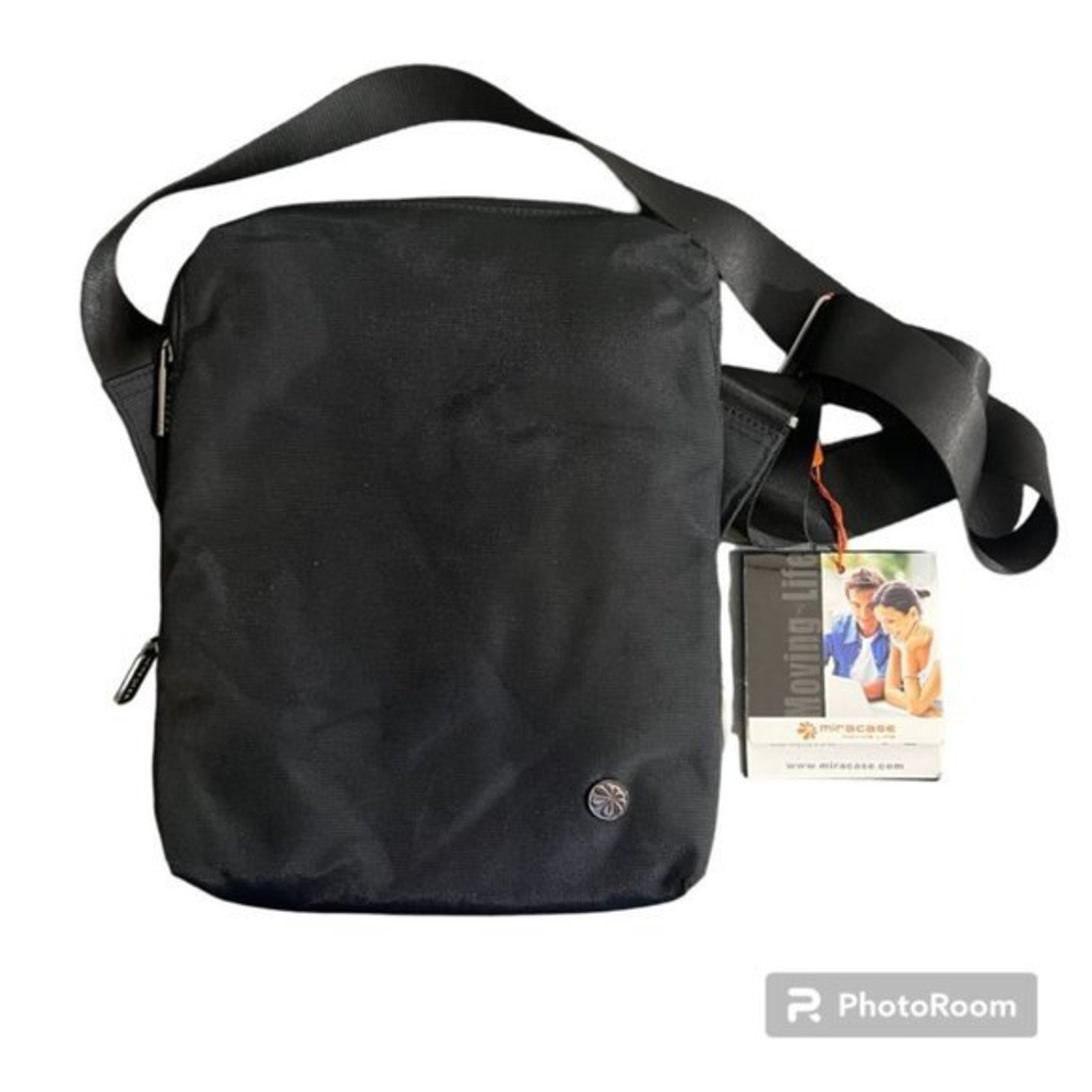 NWT MIRACASE Black iPad Bag‎